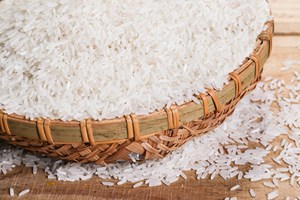 ข้าวหอมมะลิออร์แกนิกขายส่งจำนวนมากจากโรงงาน ข้าวขาวหอมเมล็ดยาว เนื้อเหนียว - Product Image 3