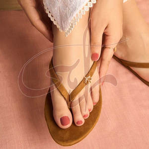 รองเท้าสไลด์ผู้หญิงคุณภาพสูง ดีไซน์ทันสมัย พื้นรองเท้าหนังแท้ ด้านบนผ้ากำมะหยี่เนื้อนุ่ม กันลื่น - Product Image 6