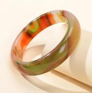 Brazalete de resina Proveedor de joyería Diseño hecho a mano para compradores mayoristas - Product Image 4