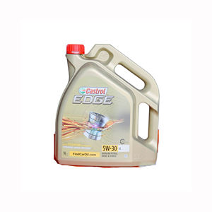 Aceite de motor Castrol EDGE 5W-30 de alto rendimiento para una mayor economía de combustible y un menor desgaste por fricción - Product Image 4