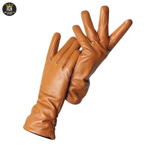 Hiver Femmes Écran tactile Gants en cuir de haute qualité Nouvelle mode Habillage quotidien Gants en cuir Décoration chaude des mains - Product Image 2