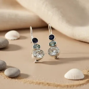 Boucles d'oreilles pendantes tendance plaquées or 14 carats pour femmes avec perle et diamant pour mariages et fêtes - Product Image 3