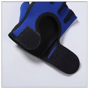 Guantes de fitness para gimnasio con logotipo personalizado de la mejor calidad al por mayor por buen fabricante nuevo estilo mejor material de baja tasa para deportes al aire libre - Product Image 3