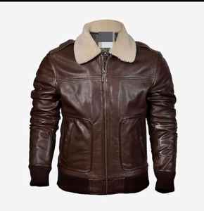 Chaqueta de cuero genuino de piel de cordero marrón Premium para hombre con cuello de Sherpa extraíble estilo Bomber - Product Image 1