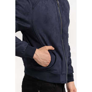 เสื้อแจ็คเก็ตคอตั้งแบบสวมใส่สบายสำหรับฤดูใบไม้ร่วงและฤดูใบไม้ผลิ มีซิปและบุผ้า รุ่น MN-JKT-WS24-014B ผ่านกระบวนการเคลือบและย้อมสี - Product Image 4