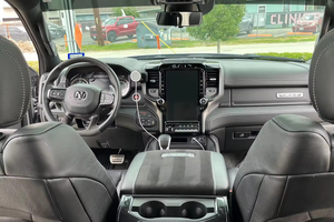 RAM T.R.X 2024 Supercargado, Volante a la Izquierda, Asientos de Cuero, Cámara Trasera - Product Image 2