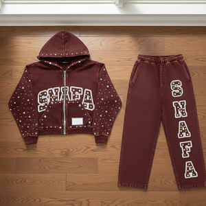 Conjunto Deportivo Personalizado con Pedrería para Hombre, Trajes Deportivos de Primera Calidad con Pedrería, Transpirables, Ajustados, Personalizados - Product Image 1