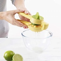 Multifunctionele Citroensap Pers Handmatige Knijp Oranje Huishoudelijke Handgemaakte Plastic Papieren Kaart Ps Juicer Modern Geel, Blauw 136G
