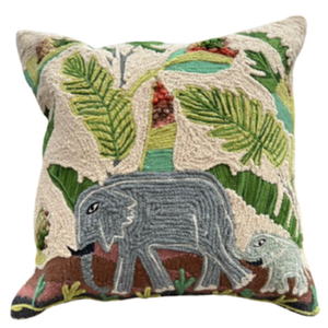 Vente en gros de taies d'oreiller brodées à imprimé animalier conçues sur mesure hôtels légers de luxe 45*45 simples à imprimé floral - Product Image 1