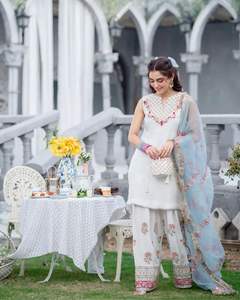 Vente chaude Vêtements Ethniques Tenue De Fête Georgette Broderie Travail Top Dupatta Ensemble Salwar Kameez Kurti Pantalon Ensemble En Gros Naturel - Product Image 2