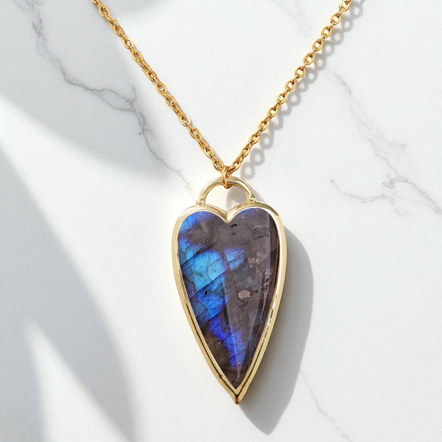 ลาบราดอไลท์