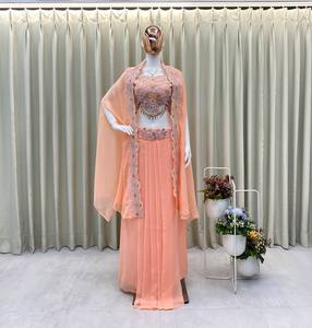 Ensemble Lehenga Choli à la mode avec veste Kothi dans une tenue élégante de style indo-occidental Dhoti pour les célébrations spéciales des femmes - Product Image 4