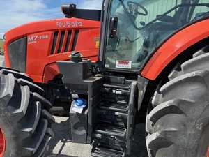 Kubota M7-154 DELUXE Tractor: Power, Comfort, and Precision Farming in One - Product Image 5