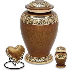 Vente en gros Urne funéraire en laiton de style américain pour adultes Urne commémorative artisanale pour hommes et femmes pouvant contenir jusqu'à 200 lb - Product Image 1