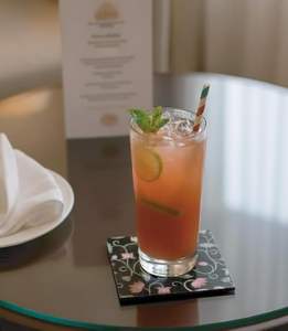 Posavasos Cuadrado Bohemio Tradicional Hecho a Mano con Nácar, Diseño Ecológico para Decoración de Mesa de Alta Gama - Product Image 3