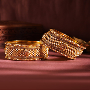 Brazalete de latón tradicional del sur de la India con el detalle perfecto - Product Image 5