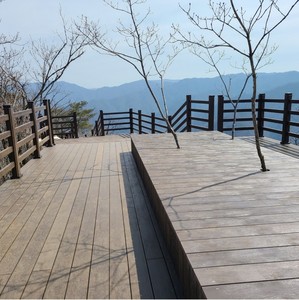 พื้นระเบียงกันลื่นกันน้ำจากเกาหลี ผลิตจากวัสดุรักษ์โลก ติดตั้งง่ายแบบไม่ต้องเจาะรู ด้วยเทคโนโลยีการผลิตแบบ Co-extrusion - Product Image 4