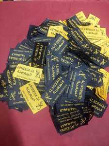 Étiquette tissée avec logo 3D personnalisé de haute qualité Étiquette de soin du cou en caoutchouc satiné Logo 3D haute densité en tissu durable - Product Image 5