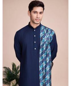 AchkanBandhgalaSherwaniKurta d'hiver élégant pour les hommes en pyjama court en coton de poulet et conception de chaîne de bouton de cou de col - Product Image 1
