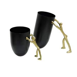 Florero de Metal de lujo hecho a mano, florero de arte decorativo moderno hecho a mano para exhibición en la sala de estar - Product Image 1