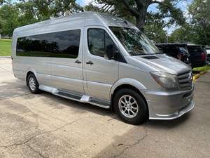 Mercedes-Benz Sprinter 2014, 7 places, 1 à 25 000 miles, conversion de fourgon de luxe, moteur turbodiesel V6 de 3,0 litres, cuir pivotant à gauche - Product Image 6