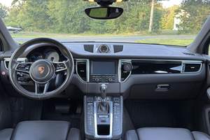 Usado 2015 Po-rs-che Macan S - Product Image 3