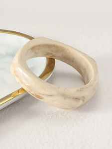 Brazaletes elegantes de resina para accesorios de moda - Product Image 3