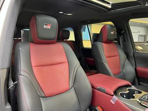 Toyota Land Cruiser LC300 GR Sport 2023 Usado en Buen Estado - Product Image 2