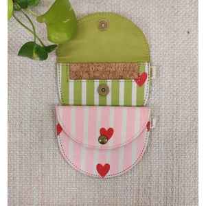 Ensemble de 2 mini-portefeuilles Qumee Lady Style Heartbeat vert et en tissu recyclé de 5 pouces avec décoration boutonnée - Product Image 2