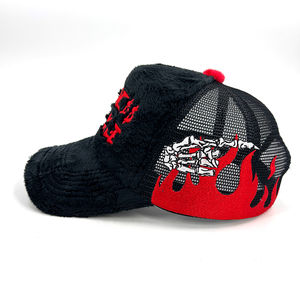 COMMERCE en MFG Casquette de camionneur en maille brodée 3D personnalisée Chapeau long en velours avec broderie bouffante pour plage en plein air Utilisation décontractée - Product Image 3