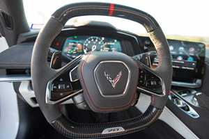 Corvette Z06 Sedán 2024 Turbo, Cuero, R17, Tracción en las Cuatro Ruedas, Bajo Kilometraje, Caja de Cambios Automática, Volante a la Derecha, Gasolina, Techo Panorámico - Product Image 4