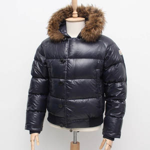Chaqueta de Invierno Acolchada Personalizada 2026 al por Mayor para Hombre, Estilo Urbano, Relleno de Poliéster, Tallas Grandes, Cálida, con Cuello Alto - Product Image 3