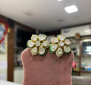 Elegant Best Quality Gold Plated Modern Look Kundan <b>Tops</b> Earrings Wedding Party Wear Collections For <b>Women</b> And Girls - Product Image 2