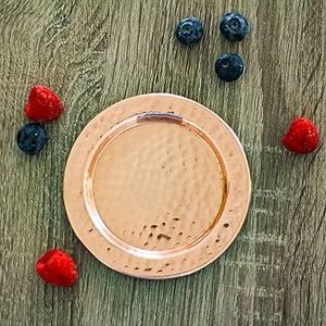 จานรองแก้วโลหะพรีเมียมสีทองที่มีพื้นผิวมันวาวออกแบบมาสำหรับตกแต่งโต๊ะอาหารและโต๊ะทำงาน - Product Image 2