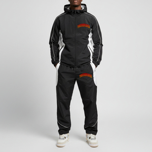Survêtement pour homme en nylon léger de qualité supérieure avec logo personnalisé, fermeture éclair, coupe-vent, ensemble de survêtement en nylon à blocs de couleur - Product Image 4