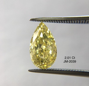 ลูกแพร์สีเหลืองเข้มแฟนซีตัด VVS2กะรัตเพชรหลวม100% ได้รับการรับรอง IGI ธรรมชาติสำหรับการใช้เครื่องประดับ - Product Image 1