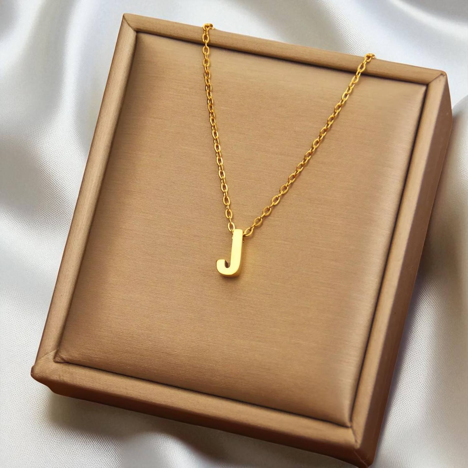 ตัวอักษร "J"