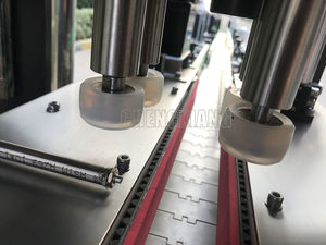 Máquina de embalaje de botellas de líquido de pistón servo eléctrico automático certificado CE para productos químicos PLC para motor de lavandería - Product Image 3