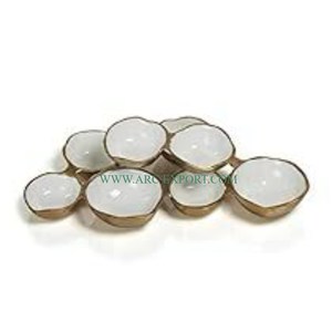 Diseñador de girasoles, mesa de latón dorado antiguo, cuencos de frutas secas únicos, cuencos decorativos de mesa para restaurantes y centros turísticos de la India - Product Image 6