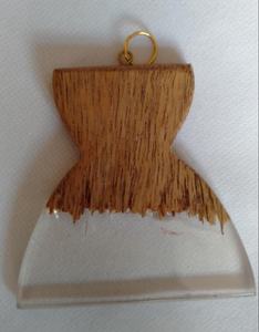 Résine transparente Unique Design pendentif collier femmes bois naturel résine collier bijoux de mode cadeau parfait Design Vintage - Product Image 1