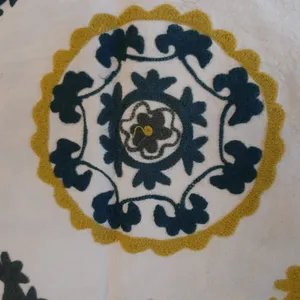 ผ้าฝ้ายคุณภาพสูง งานปักมือ ขายเป็นหลา สำหรับตัดเย็บเสื้อผ้า กระเป๋า และเครื่องนอน  ออกแบบใหม่จากผ้าดิบ - Product Image 1