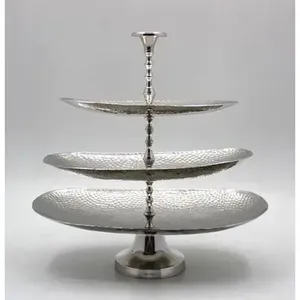 แท่นวางเค้กสีเงินทำจากโลหะขัดเงาพร้อมดีไซน์หรูหราเหมาะสำหรับเสิร์ฟขนมอบมัฟฟินเค้กในงานกิจกรรม - Product Image 6