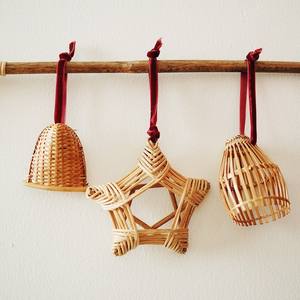 Juego de Adornos Navideños de Mimbre Miniatura, Decoración Festiva Colgante Hecha a Mano, Artesanía Rústica para las Fiestas, Vietnam OEM ODM Venta al por Mayor - Product Image 1