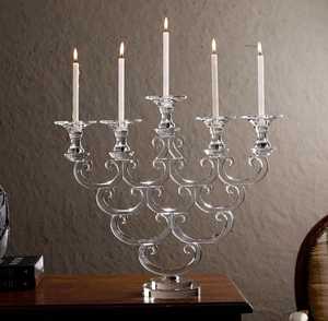 Chandelier à cinq lumières orné Elizabeth |   Centre de table pour mariage ou événement |   Bougeoir à 5 branches de style gothique/victorien - Product Image 1