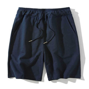 Shorts de jogging pour hommes avec plusieurs poches et coupe décontractée, conçus pour les aventures en plein air et le port quotidien décontracté - Product Image 3