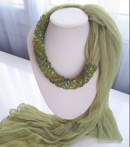 Magnifique collier écharpe perlé fait main, de haute qualité, unique, style occidental, avec franges, bandana perlé - Product Image 2