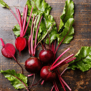Remolacha roja: verdura de uso común de gran venta, rica en nutrientes esenciales, hierro, fósforo y potasio - Product Image 5