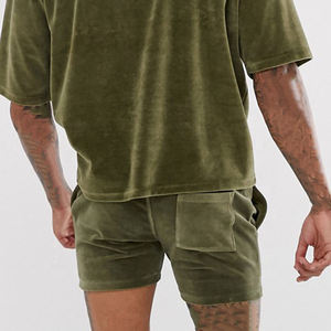 Vente en gros Survêtement en velours grande taille écologique et respirant Ensemble short d'été deux pièces avec logo personnalisé pour hommes Jogger - Product Image 6