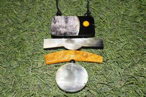 สร้อยคอแฟชั่นทำมือรูปเขาควายและเรซินขัดเงาสร้อยคอสไตล์สัตว์จากอินเดียขายส่งจำนวนมาก - Product Image 4