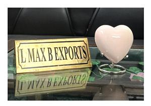 Urna antigua con forma de corazón de metal artesanal hermosa con soporte Urna de corazón con acabado brillante única disponible Precio asequible - Product Image 4